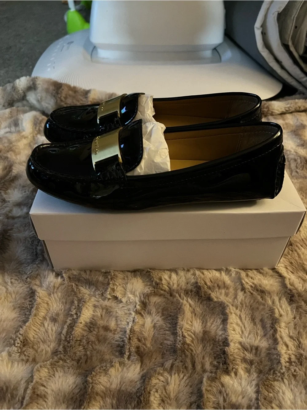 Calvin Klein Women's Black Patent Leather Slip On Round Toe Loafer Flats 7.5 M